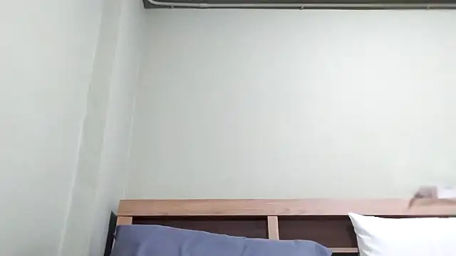 Snapshot of BIGUNCUTHARDCOCK chatting on December 3, 12:29 am BIGUNCUTHARDCOCK online show from December 3, 12:29 am