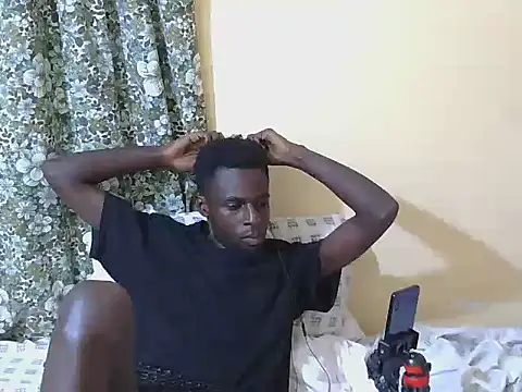 Snapshot of large_blackdick chatting on October 10, 9:14 pm large blackdick online show from October 10, 9:14 pm