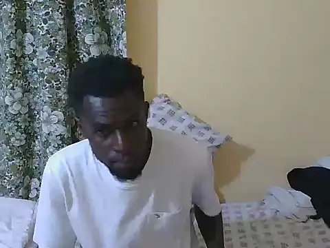 Snapshot of large_blackdick chatting on November 15, 5:31 pm large blackdick online show from November 15, 5:31 pm