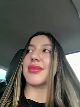 Sarapalmer1 online show from January 7, 8:10 pm