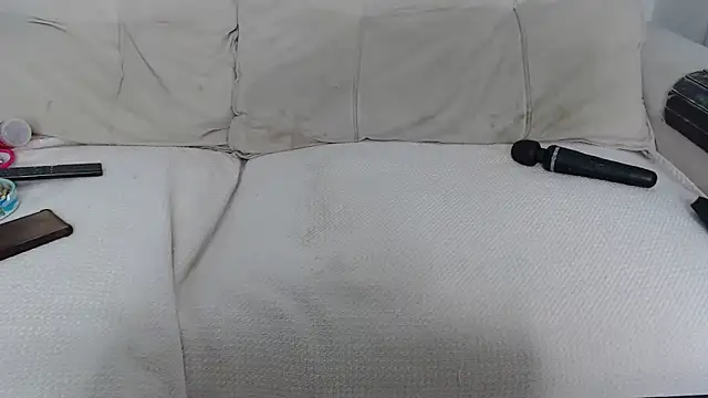 AninhaSampaio online show from December 18, 5:04 am