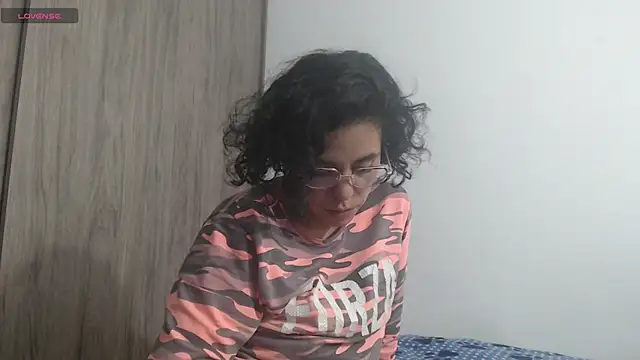 Anne purple online show from January 28, 7:53 pm