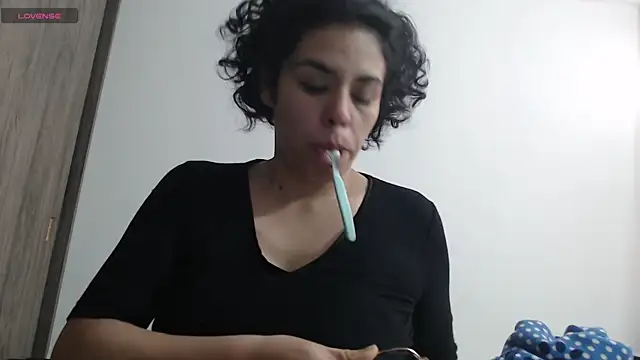 Anne purple online show from February 13, 4:17 pm