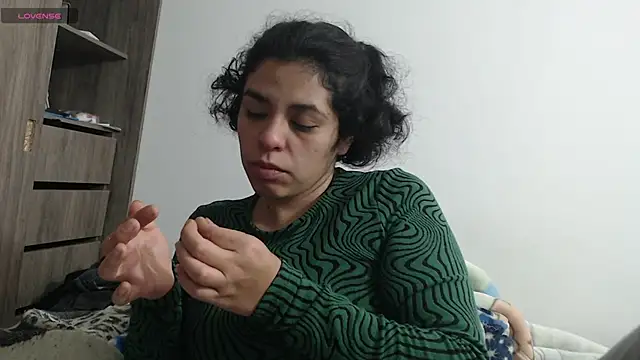 Anne purple online show from February 14, 3:58 pm