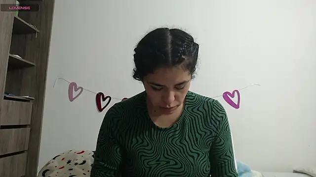 Anne purple online show from February 14, 7:02 pm