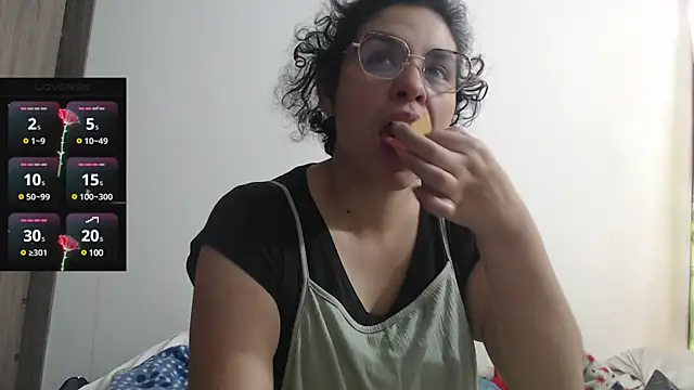 Anne purple online show from March 11, 3:12 pm