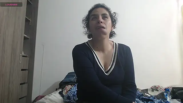 Anne purple online show from March 18, 4:04 pm