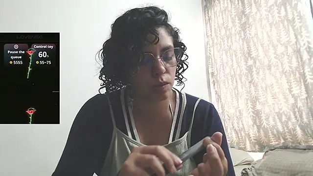 Anne purple online show from September 15, 3:23 pm