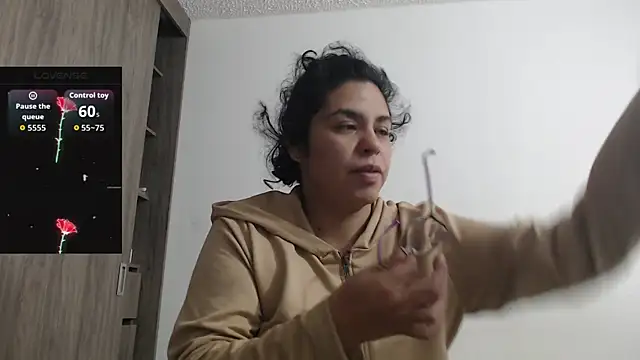 Anne purple online show from December 4, 3:54 pm