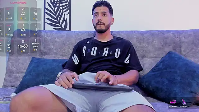 Snapshot of Bruno_Mattos chatting on February 17, 11:20 pm Bruno Mattos online show from February 17, 11:20 pm