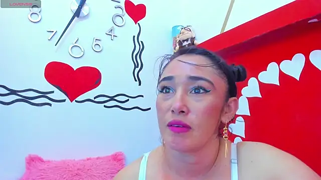 charlotte-11 online show from March 21, 5:34 pm