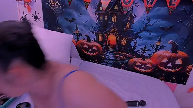 charlotte-11 online show from October 18, 3:24 pm