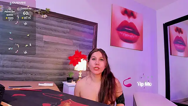 EmmaBakeer online show from February 12, 10:59 pm