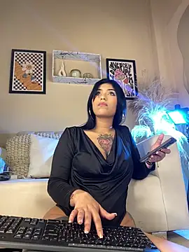 Snapshot of Sweetie_Arianna chatting on February 1, 4:55 am Sweetie Arianna online show from February 1, 4:55 am