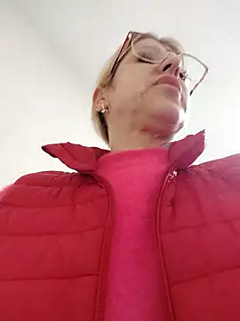 blondyruby online show from January 8, 9:33 am