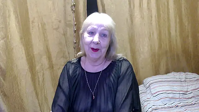 Snapshot of _Estelitta_5 chatting on February 26, 9:27 pm Estelitta 5 online show from February 26, 9:27 pm