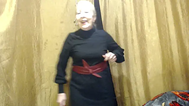 Snapshot of _Estelitta_5 chatting on March 21, 12:17 pm Estelitta 5 online show from March 21, 12:17 pm