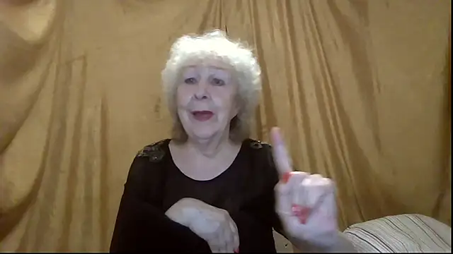 Snapshot of _Estelitta_5 chatting on May 24, 4:56 pm Estelitta 5 online show from May 24, 4:56 pm