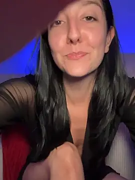 Snapshot of _Juliette chatting on June 9, 9:15 pm Juliette online show from June 9, 9:15 pm