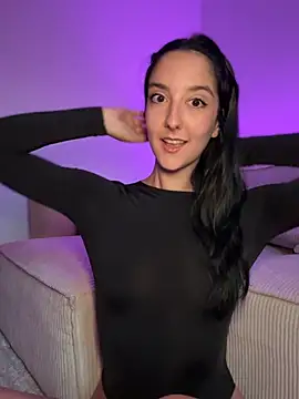 Snapshot of _Juliette chatting on June 12, 7:35 pm Juliette online show from June 12, 7:35 pm
