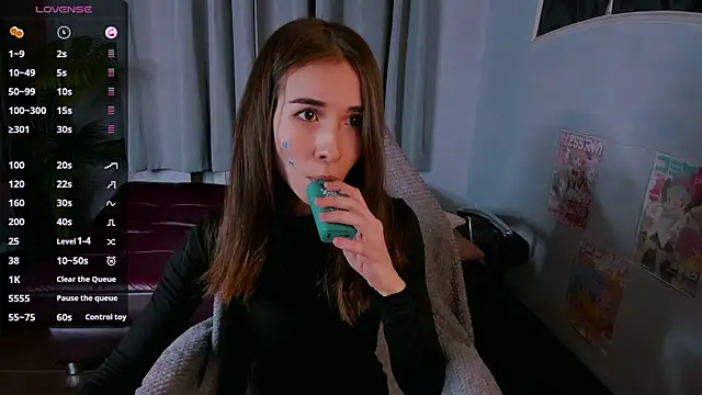 Snapshot of ashleyro1 chatting on November 16, 1:06 pm ashleyro1 online show from November 16, 1:06 pm