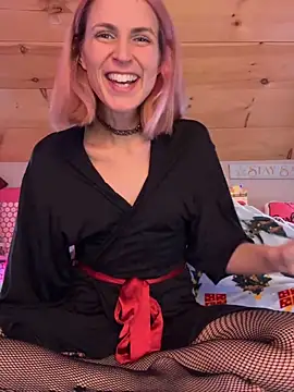 DanaeJustine online show from December 17, 11:00 pm