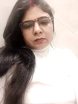 Snapshot of Husnpari20 chatting on January 7, 10:11 am Husnpari20 online show from January 7, 10:11 am