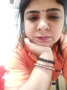 Snapshot of Husnpari20 chatting on February 18, 4:37 am Husnpari20 online show from February 18, 4:37 am