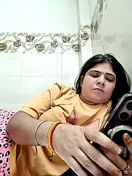 Snapshot of Husnpari20 chatting on March 4, 10:13 am Husnpari20 online show from March 4, 10:13 am