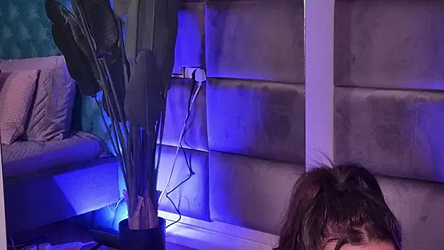 Snapshot of SecretSienna chatting on November 10, 4:44 am SecretSienna online show from November 10, 4:44 am