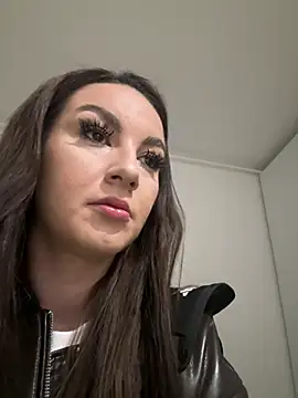 SecretSienna online show from March 12, 2:29 am