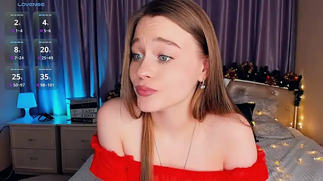 Snapshot of CedelKyngi chatting on December 25, 10:17 am CedelKyngi online show from December 25, 10:17 am