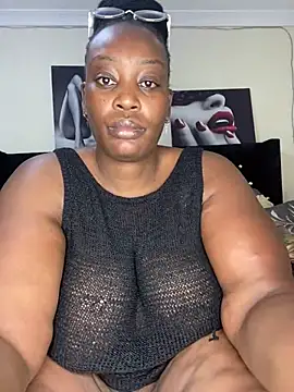 MsWhiteChocolatte online show from March 3, 6:37 am