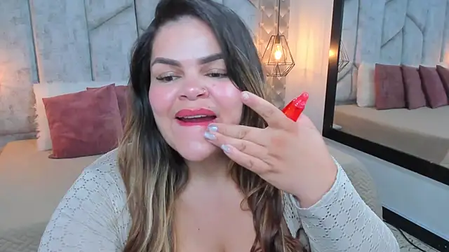 Snapshot of Sara_Thompsoon chatting on March 2, 11:50 am Sara Thompsoon online show from March 2, 11:50 am