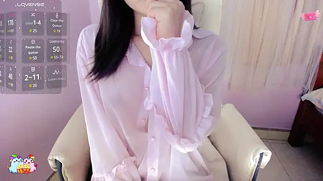 Snapshot of __18Angel__ chatting on February 18, 11:55 am 18Angel online show from February 18, 11:55 am