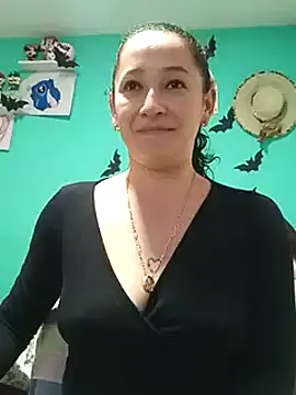 emilypoppy3 online show from December 4, 3:26 am