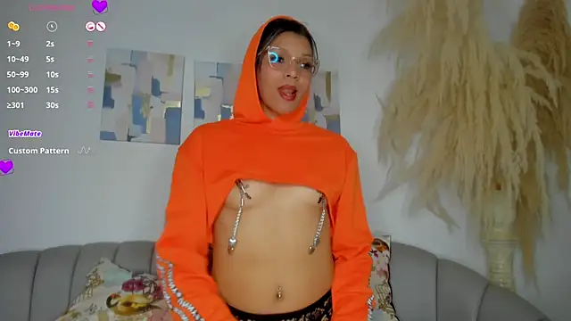 Snapshot of Sabba_sajjad chatting on March 15, 2:23 pm Sabba sajjad online show from March 15, 2:23 pm