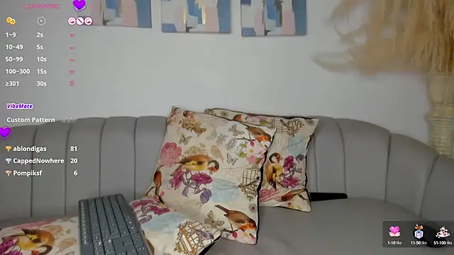 Snapshot of Sabba_sajjad chatting on March 17, 4:43 pm Sabba sajjad online show from March 17, 4:43 pm