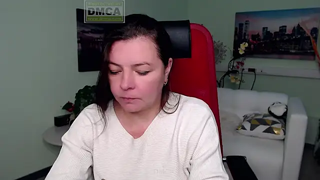 Lily flower7 online show from November 18, 4:39 am