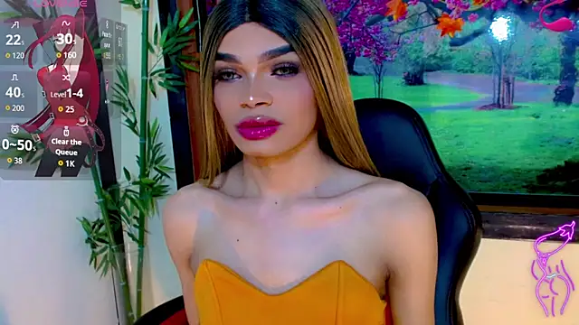 Snapshot of twoblacksexy chatting on November 25, 7:36 pm twoblacksexy online show from November 25, 7:36 pm