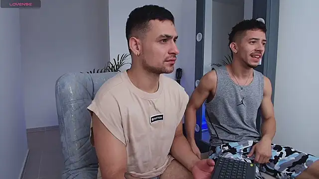 Aron-santoro online show from October 29, 2:41 pm