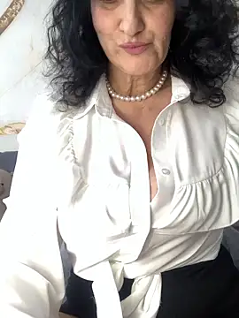 Katie-n online show from February 4, 7:25 am