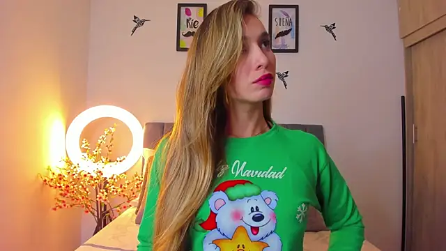 im sarah34 online show from December 15, 12:40 am