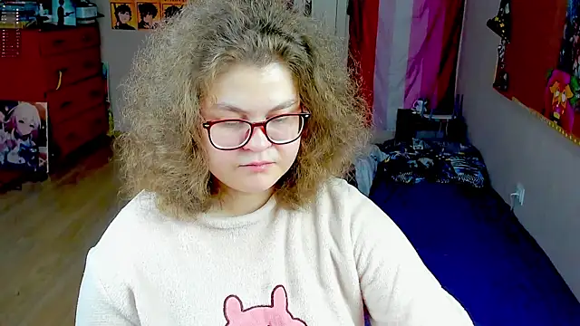 Snapshot of Sashy_Way chatting on December 17, 11:27 am Sashy Way online show from December 17, 11:27 am