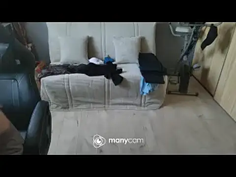 Snapshot of lolacharly@xh chatting on January 29, 1:17 pm lolacharlyxh online show from January 29, 1:17 pm