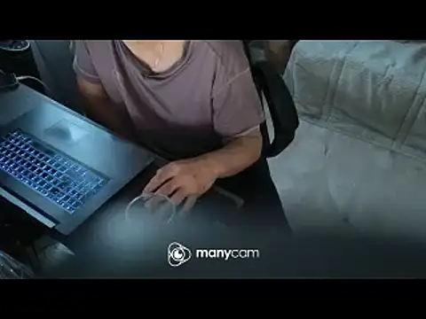 Snapshot of lolacharly@xh chatting on January 30, 2:04 pm lolacharlyxh online show from January 30, 2:04 pm