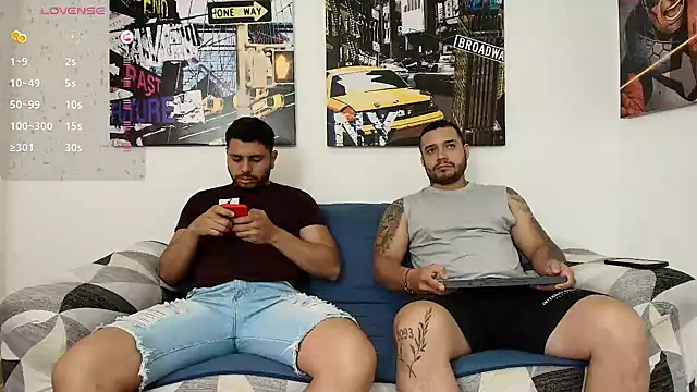 hott dicks online show from January 3, 1:36 pm