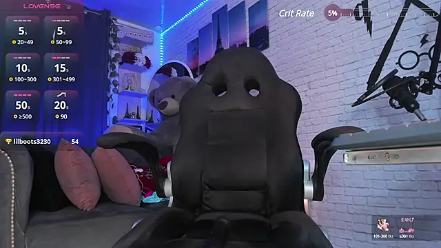 Naughty Charly online show from February 4, 7:22 pm