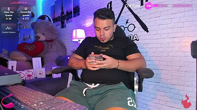 Naughty Charly online show from February 15, 9:26 pm