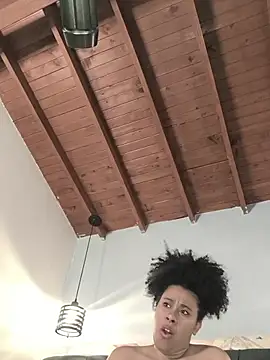 EmmilyBrant online show from February 14, 10:23 am